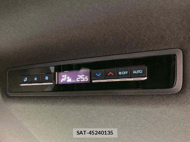 Toyota VOXY HYBRID 2023-08 8102649-5