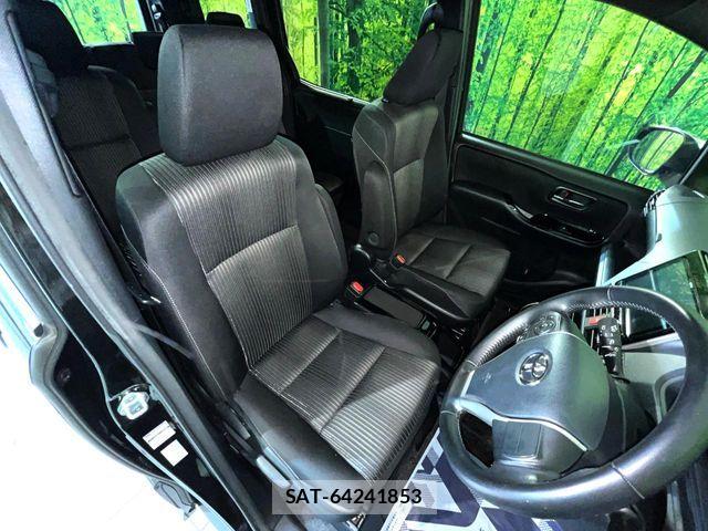 Toyota VOXY HYBRID 2019-09 8102669-7