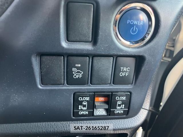 Toyota VOXY HYBRID 2015-04 8102683-18