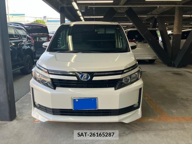 Toyota VOXY HYBRID 2015-04 8102683-1
