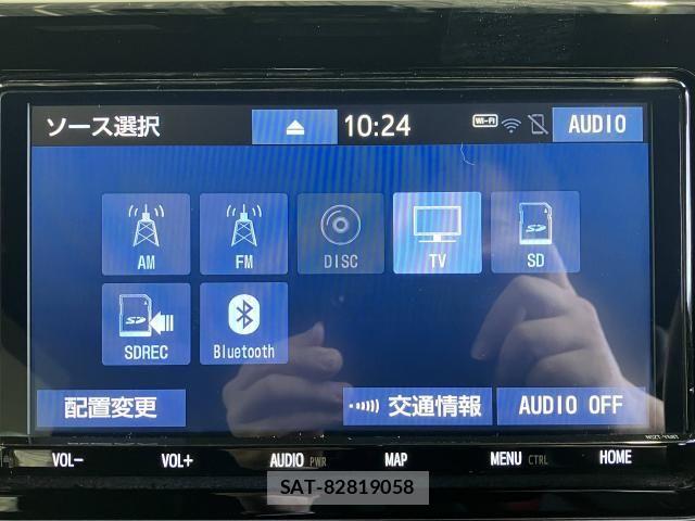 Toyota VOXY HYBRID 2019-07 8132963-8