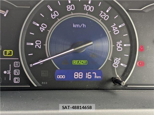 Toyota VOXY HYBRID 2019-06 8132973-13