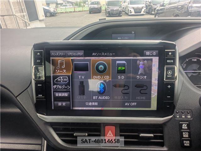 Toyota VOXY HYBRID 2019-06 8132973-17