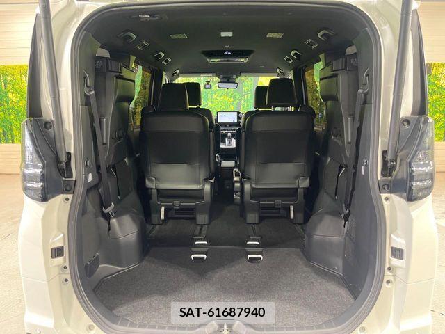 Toyota VOXY HYBRID 2022-09 8132957-10