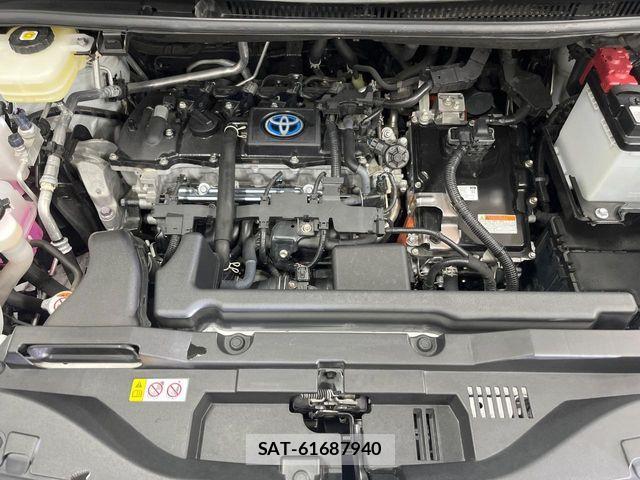 Toyota VOXY HYBRID 2022-09 8132957-17