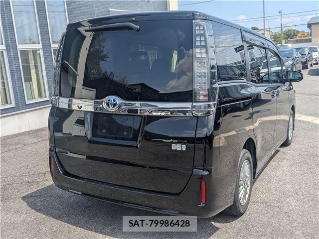 Toyota VOXY HYBRID 2015-12 8132974-6