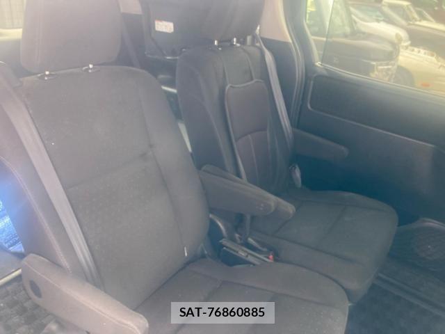 Toyota VOXY HYBRID 2015-06 8132975-16