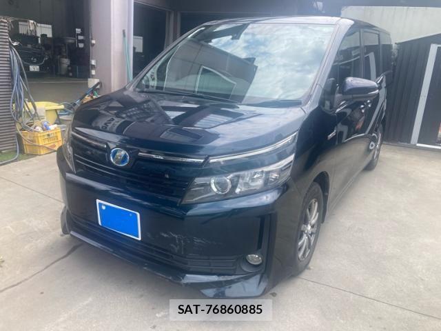 Toyota VOXY HYBRID 2015-06 8132975-4