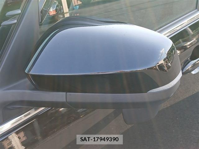Toyota VOXY HYBRID 2022-04 8132958-28
