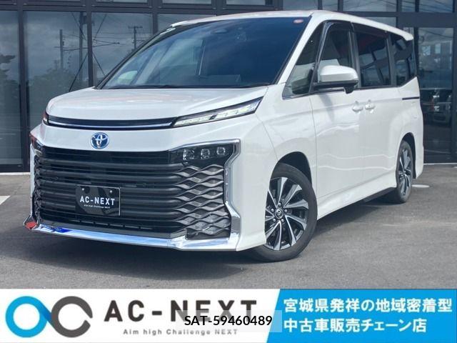 Toyota VOXY HYBRID 2022-10 8132959-0