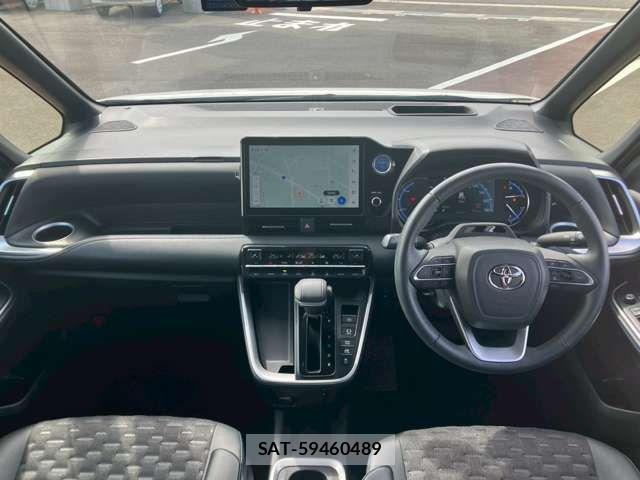 Toyota VOXY HYBRID 2022-10 8132959-14