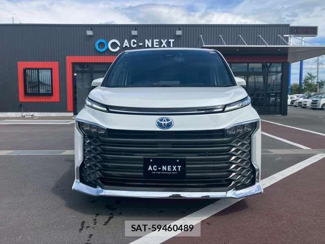 Toyota VOXY HYBRID 2022-10 8132959-17