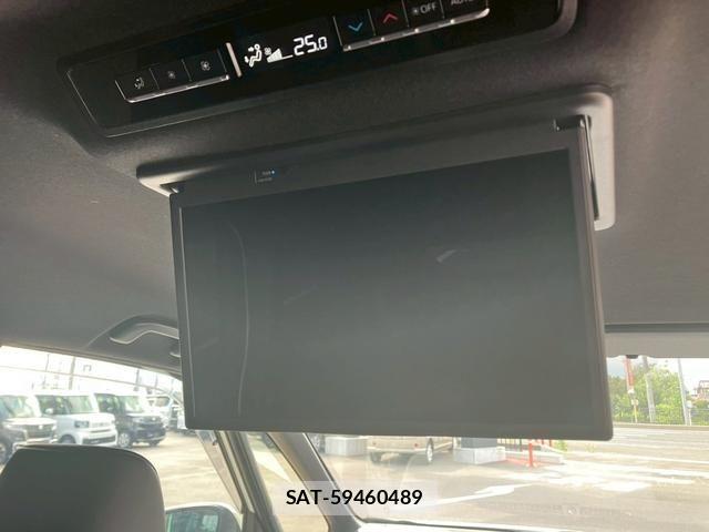 Toyota VOXY HYBRID 2022-10 8132959-1