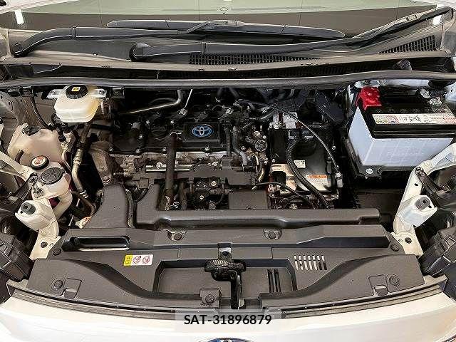 Toyota VOXY HYBRID 2024-07 8146993-17