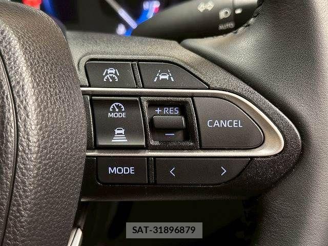 Toyota VOXY HYBRID 2024-07 8146993-6