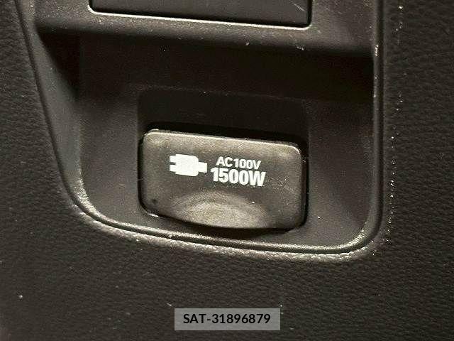 Toyota VOXY HYBRID 2024-07 8146993-7