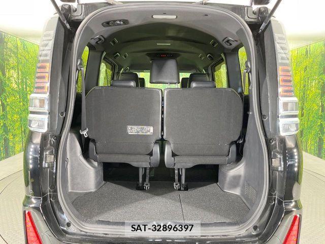 Toyota VOXY HYBRID 2021-07 8146994-10