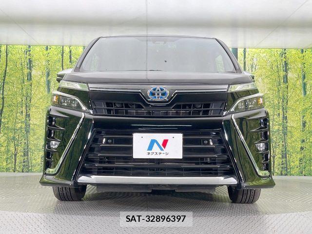 Toyota VOXY HYBRID 2021-07 8146994-14