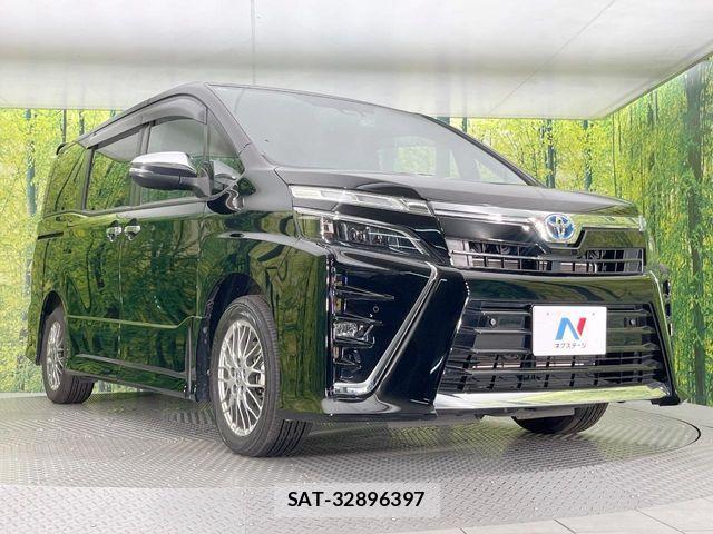 Toyota VOXY HYBRID 2021-07 8146994-16