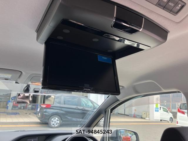 Toyota VOXY HYBRID 2015-08 8146998-10