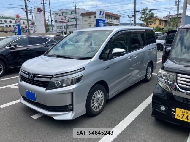 Toyota VOXY HYBRID 2015-08 8146998-2