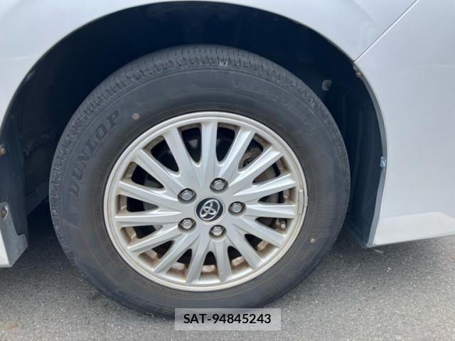 Toyota VOXY HYBRID 2015-08 8146998-3