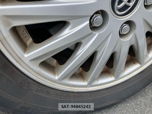 Toyota VOXY HYBRID 2015-08 8146998-4