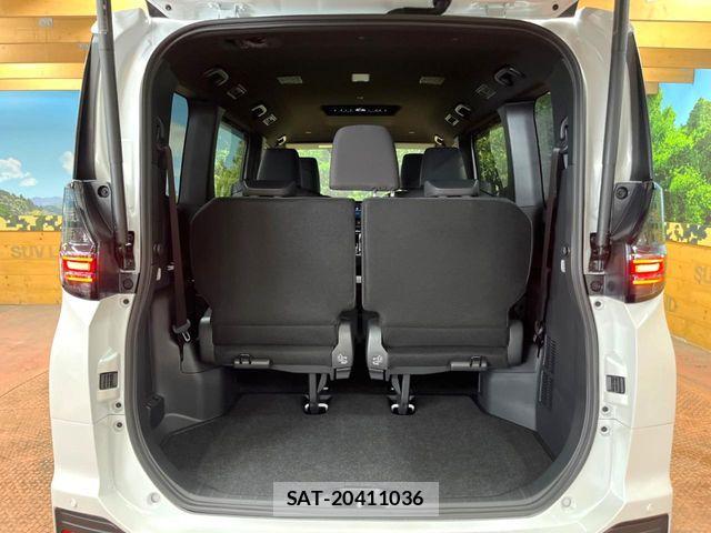 Toyota VOXY HYBRID 2026-05 8146987-10