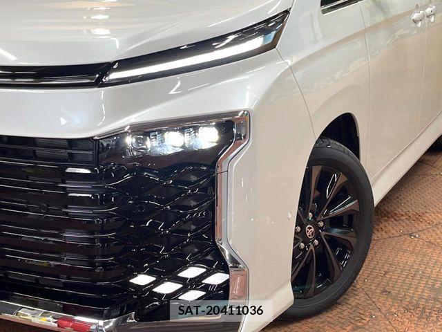 Toyota VOXY HYBRID 2026-05 8146987-11