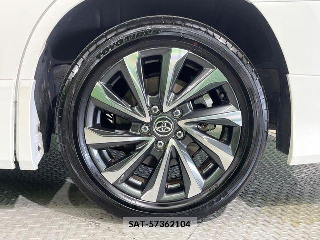 Toyota VOXY HYBRID 2023-12 8146989-13