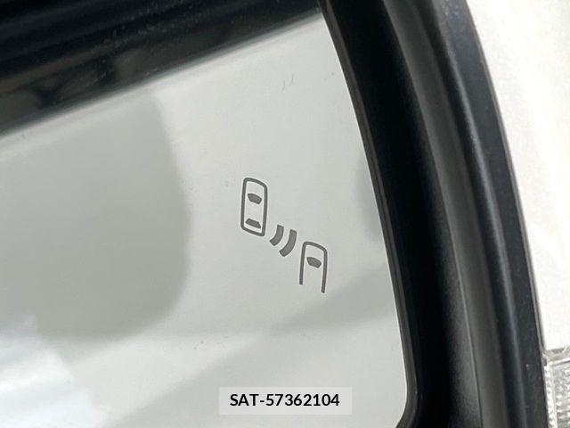 Toyota VOXY HYBRID 2023-12 8146989-5