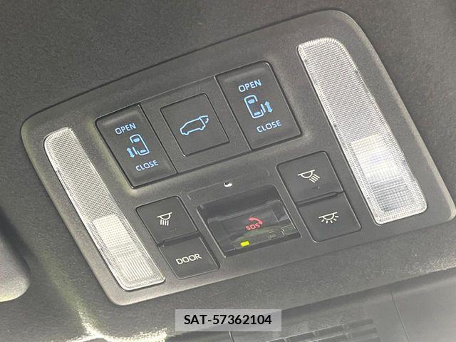 Toyota VOXY HYBRID 2023-12 8146989-6
