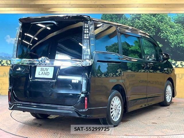 Toyota VOXY HYBRID 2014-06 8146997-17