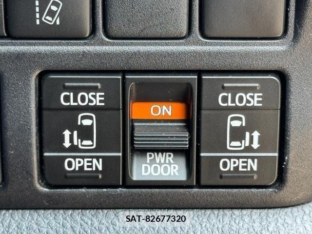 Toyota VOXY HYBRID 2019-07 8159513-23