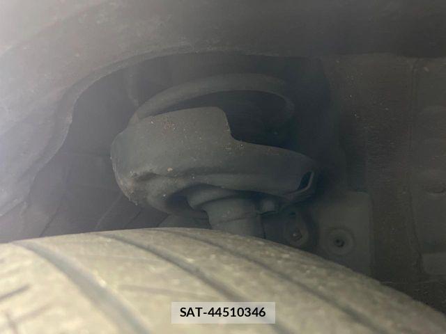 Toyota VOXY HYBRID 2023-05 8159502-18