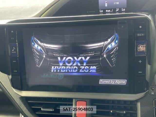 Toyota VOXY HYBRID 2021-10 8159512-4