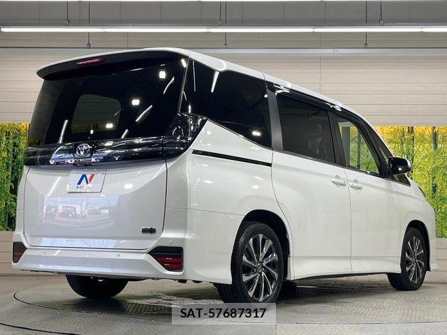 Toyota VOXY HYBRID 2023-07 8159500-16