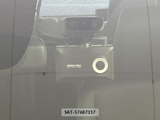 Toyota VOXY HYBRID 2023-07 8159500-5