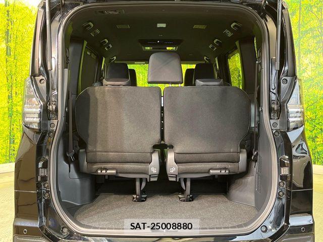 Toyota VOXY HYBRID 2022-11 8159509-10