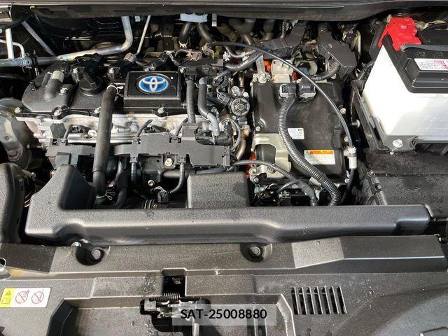 Toyota VOXY HYBRID 2022-11 8159509-17