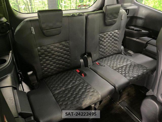 Toyota VOXY HYBRID 2024-01 8159501-9