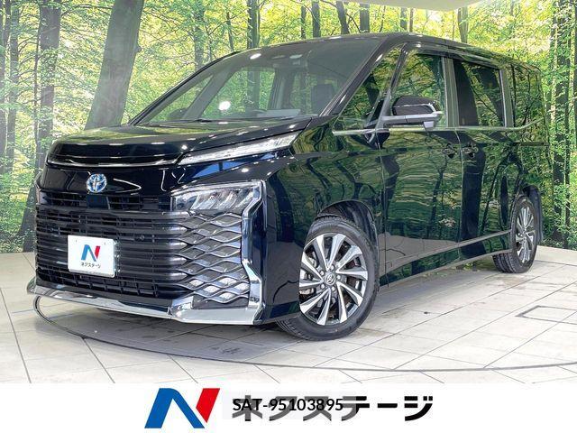 Toyota VOXY HYBRID 2023-03 8210987-0