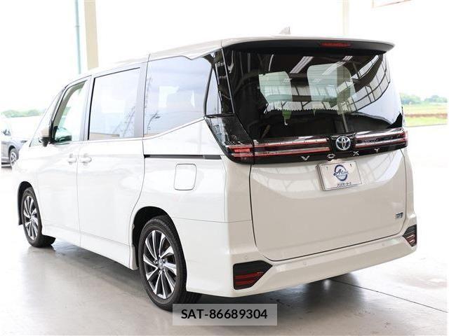 Toyota VOXY HYBRID 2025-06 8210978-25