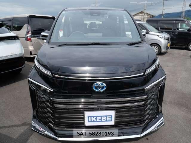 Toyota VOXY HYBRID 2023-12 8210986-2