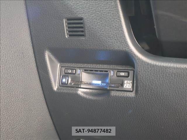 Toyota VOXY HYBRID 2024-07 8210975-11