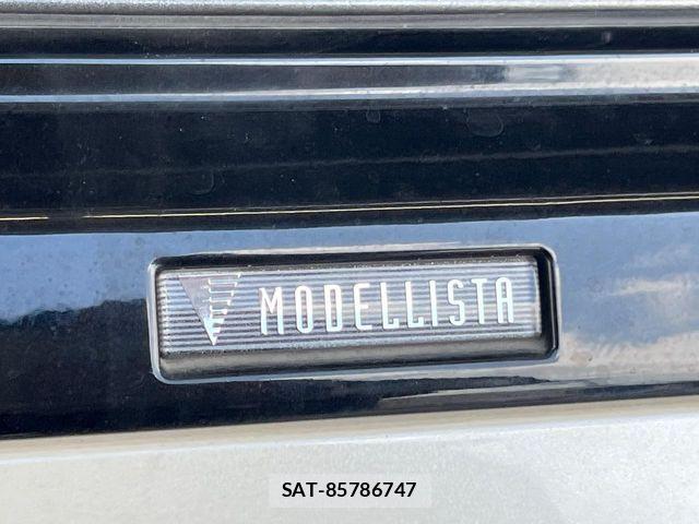Toyota VOXY HYBRID 2023-01 8210970-2