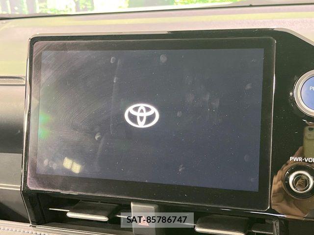 Toyota VOXY HYBRID 2023-01 8210970-3