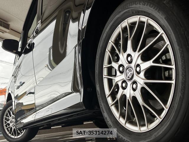 Toyota VOXY HYBRID 2021-09 8210991-10
