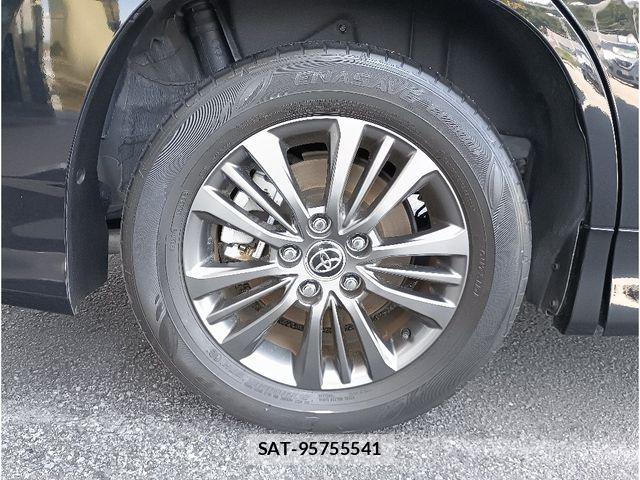 Toyota VOXY HYBRID 2022-03 8210984-27