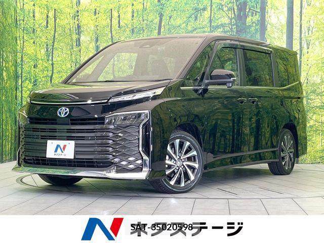 Toyota VOXY HYBRID 2023-06 8210981-0